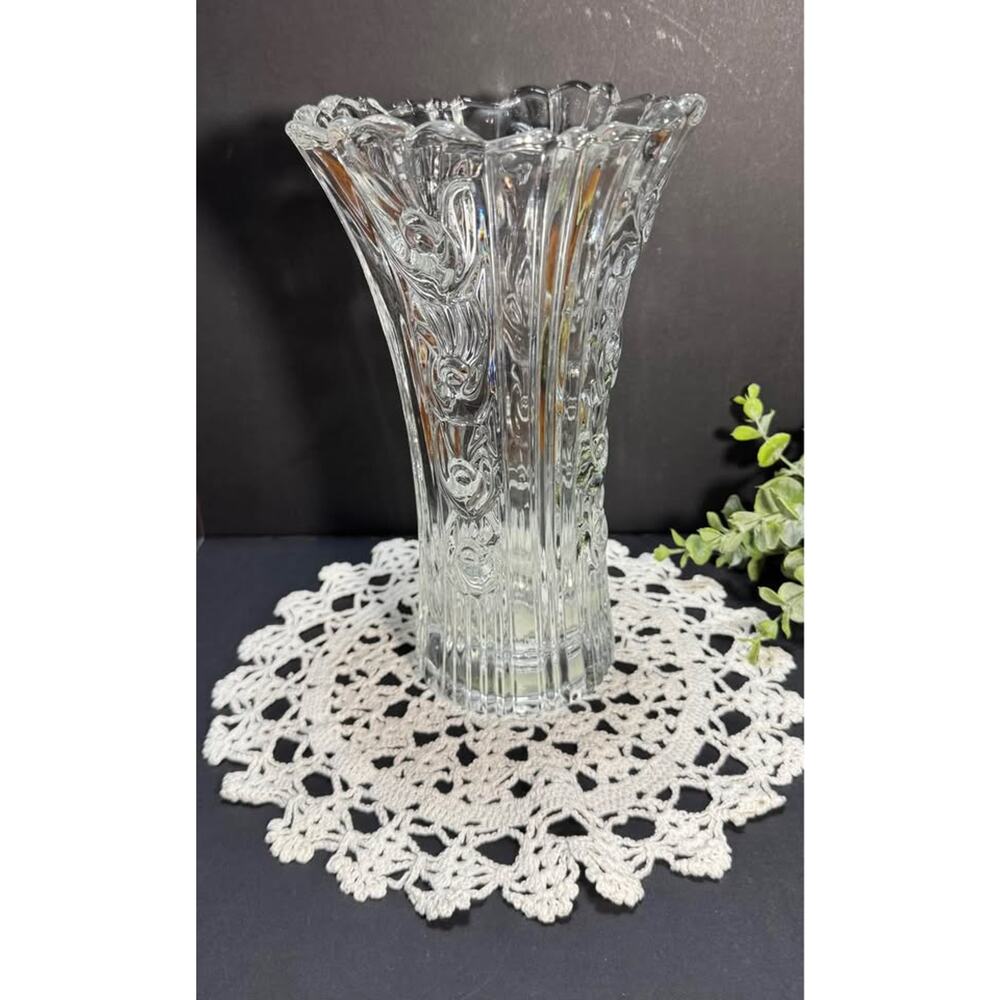 Clear Crystal Vase from Italy - Scalloped Ribbed Design
